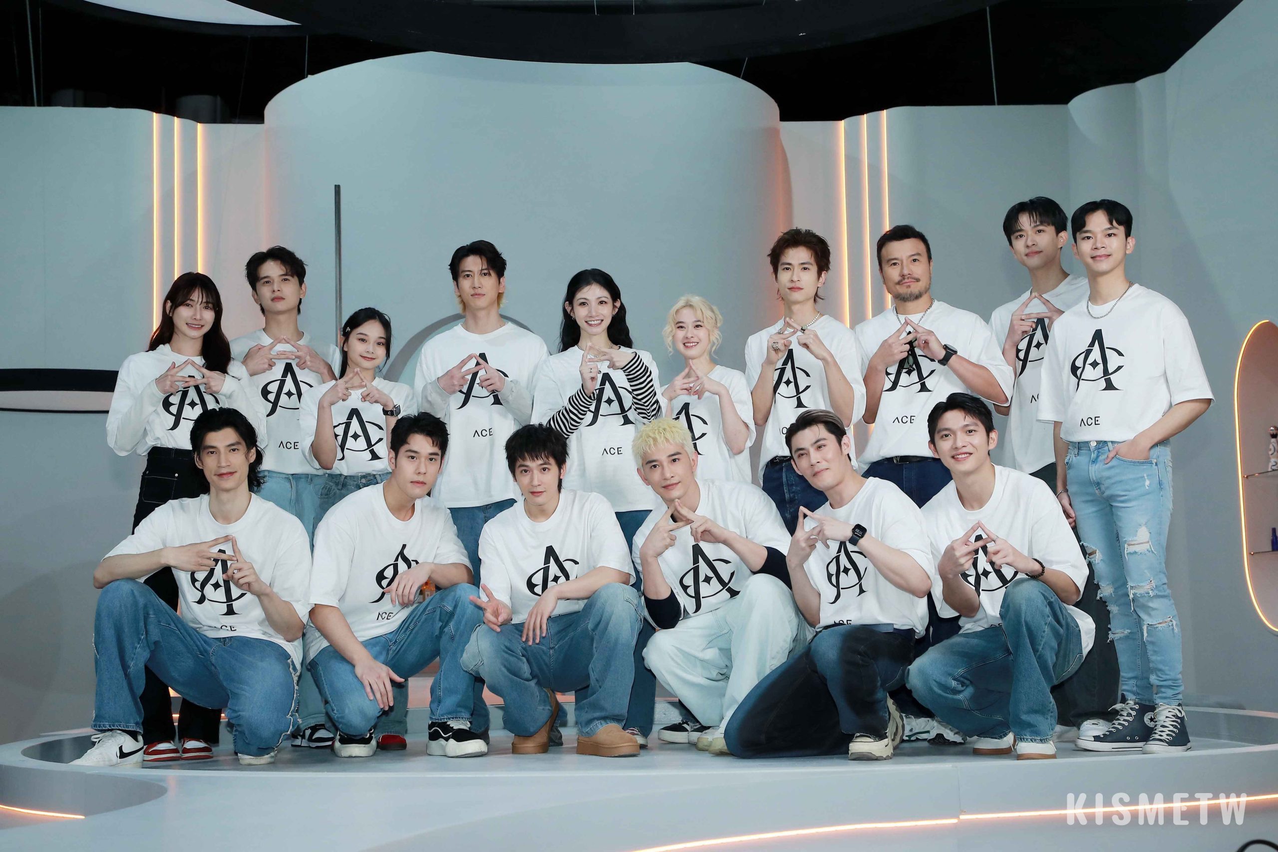 劉心語多重身份！最美魚販變身義消顧問，醫護背景助力消防救援 4 scaled