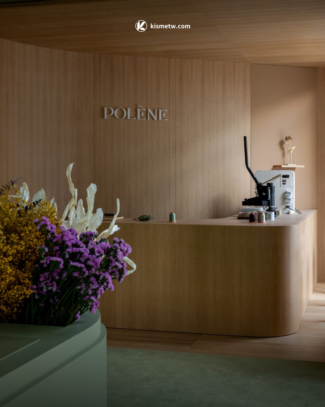 Polène 打造感官花藝實驗場 「Plèi 皮革花坊」快閃概念空間重塑工藝想像 14 Polene 打造感官花藝實驗場 「Plei 皮革花坊」快閃概念空間重塑工藝想像2