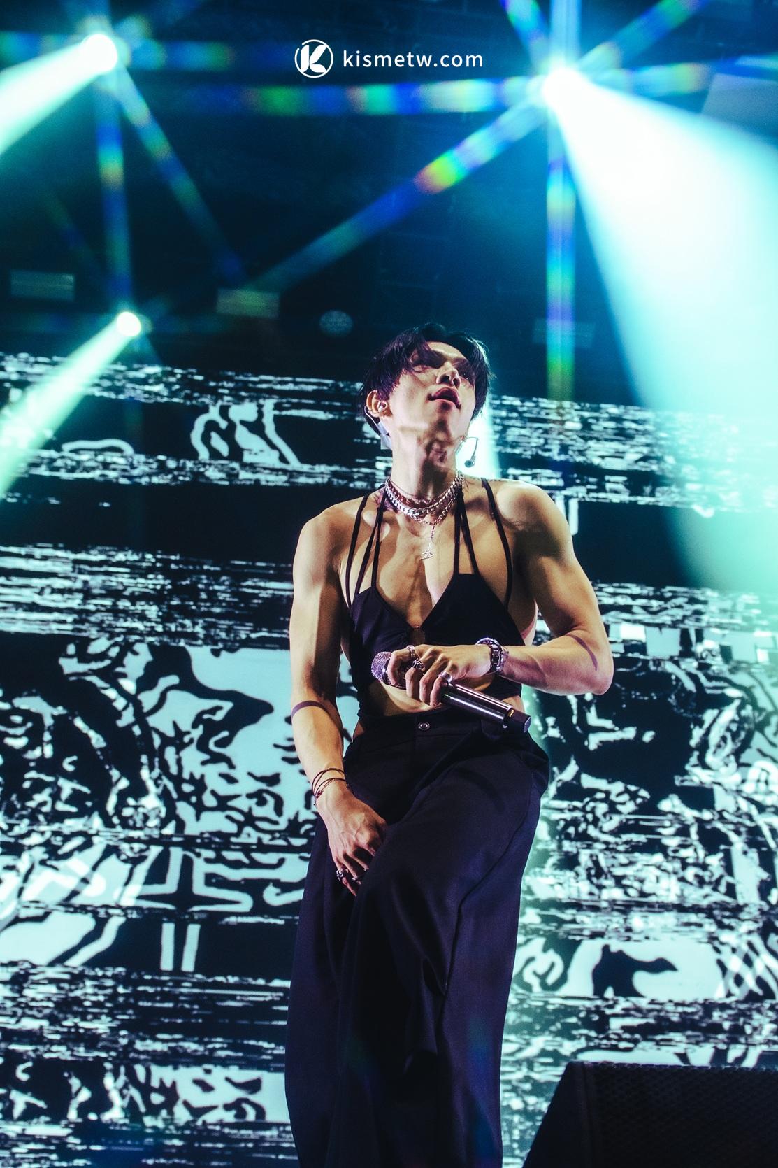 KIRE倫敦曼徹斯特雙城巡演完售｜性感戰袍大秀冰塊肌撩動全場震撼13