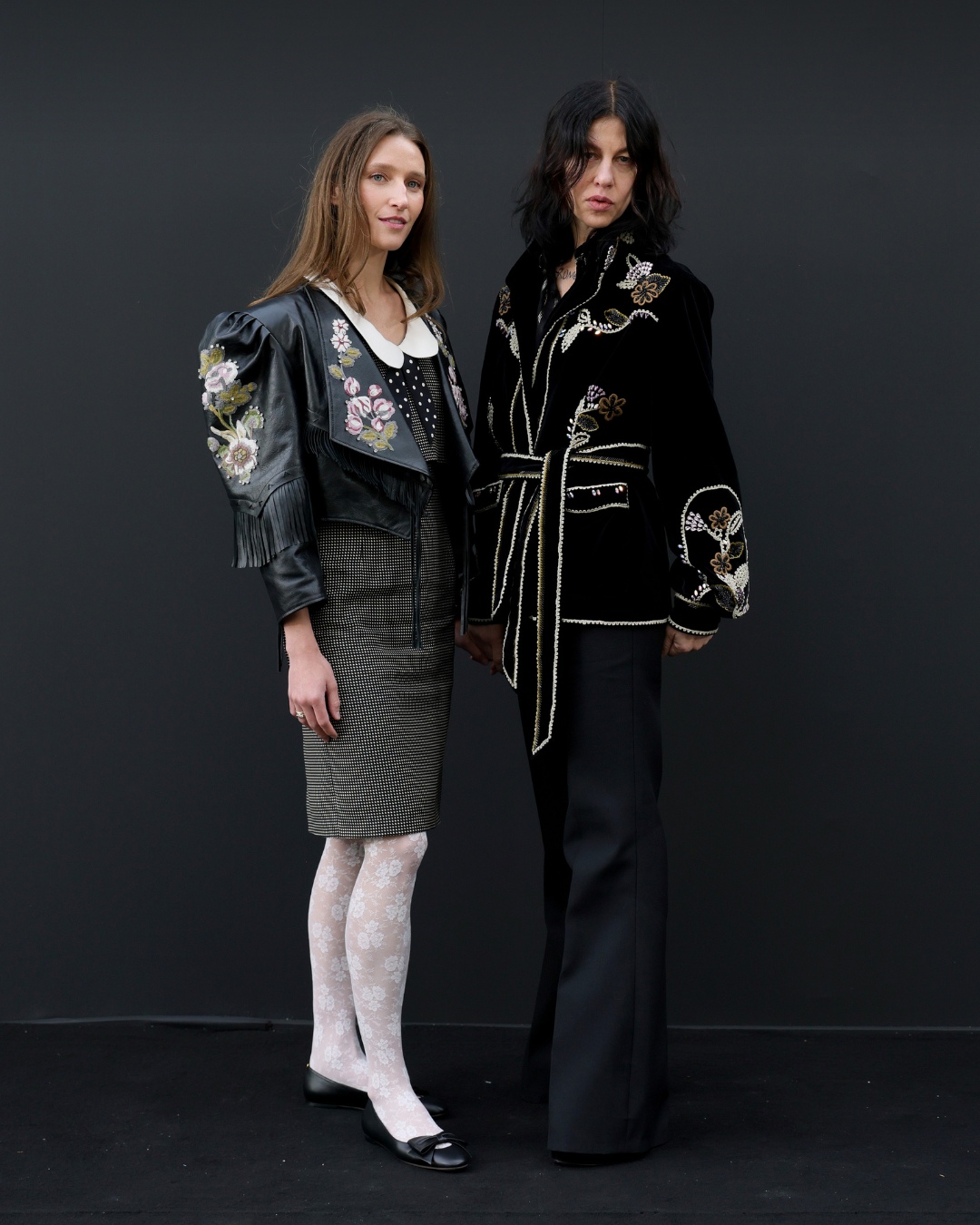 Valentino 2026春夏《Fireflies》系列時裝秀：Alessandro Michele 以黑暗為畫布描繪人性微光2