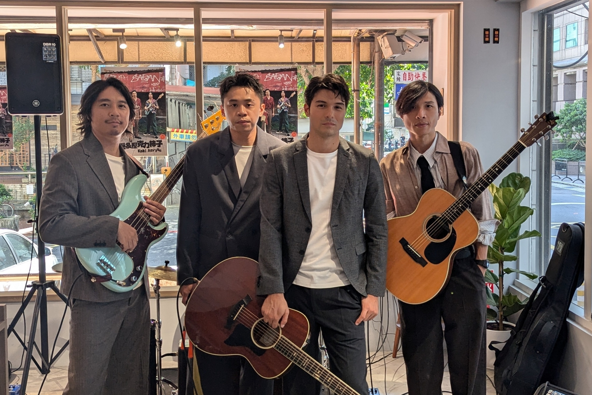 鳳小岳化身搖滾靈魂：壓克力柿子以真實能量玩出自由聲音