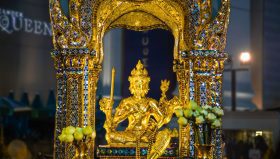 曼谷伊拉旺神祠（四面佛）參拜指南｜交通方式與梵天介紹一次掌握