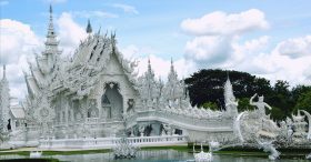 泰國清邁白廟朝聖指南｜泰北自由行必訪聖地推薦