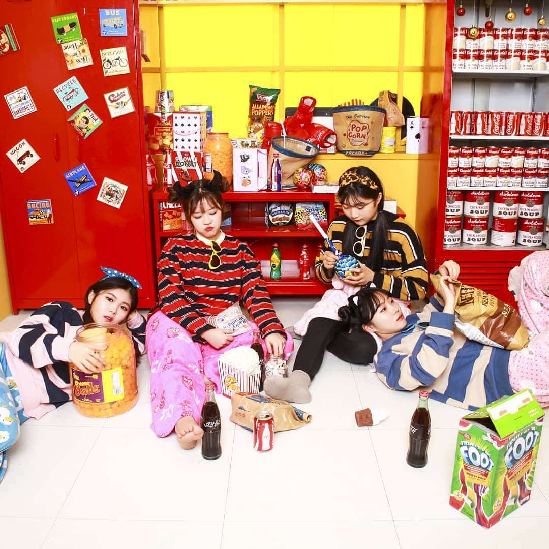 常常看到朋友去韓國玩，都會拍很多韓系證件照，總是感到很羨慕？讓你不再眼睛吃冰淇淋了，這篇文章帶你一次初體驗證件照、沙龍照、閨蜜照、情侶照和全家福拍攝，馬上看下去吧！ - KOHA
