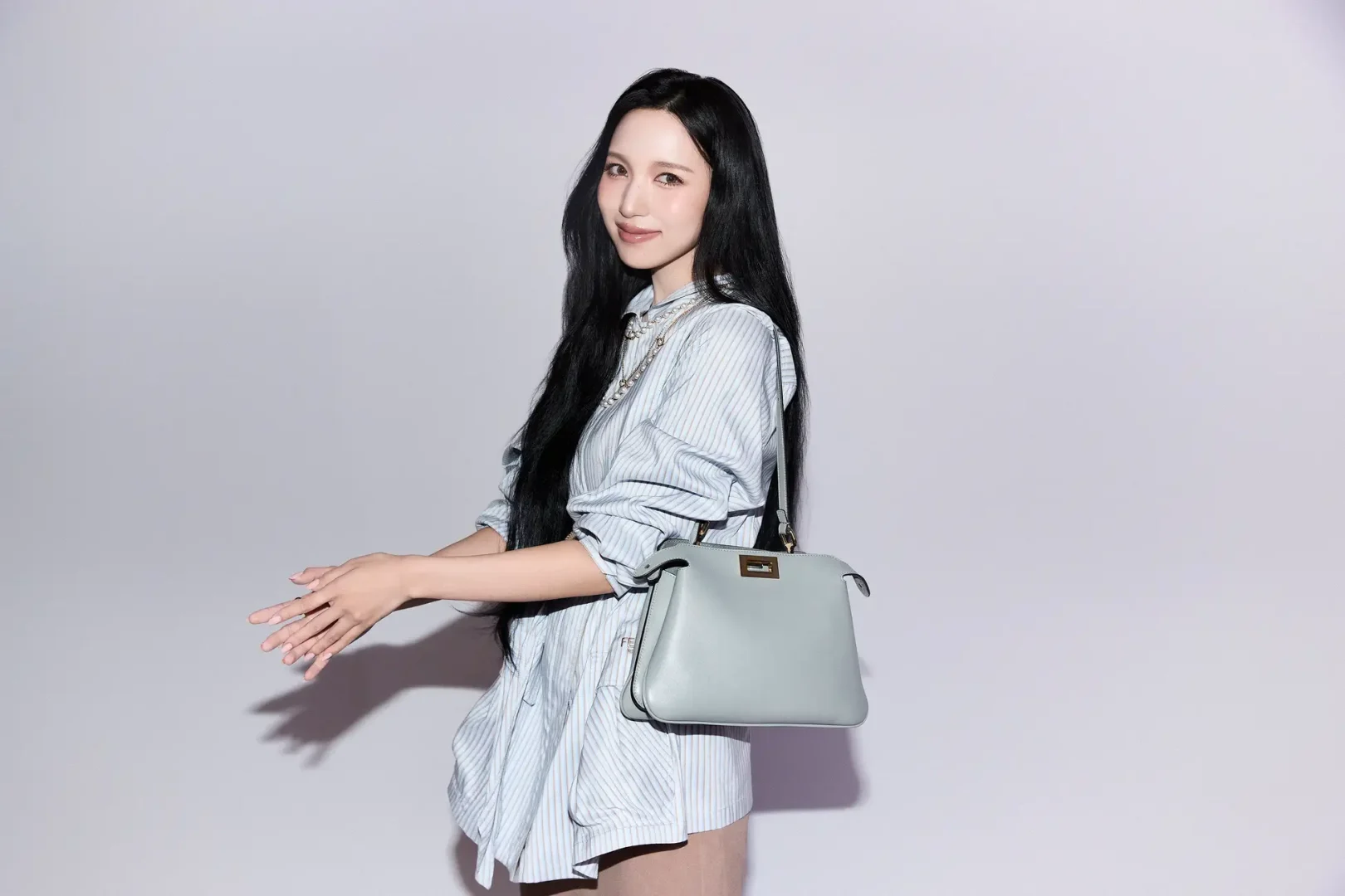 TWICE MINA成為FENDI日本品牌大使 展現音樂與時尚新篇章 9 TWICE MINA成為FENDI日本品牌大使 2