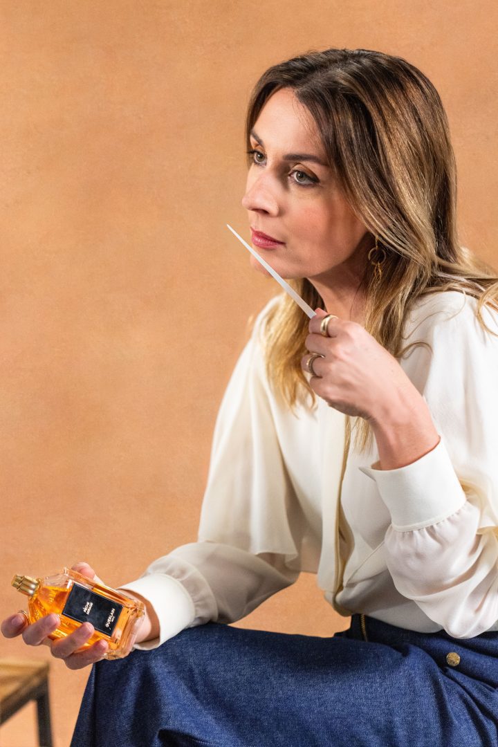 鮮潤多汁的桃子與溫暖柔和的皮革絕妙對比 Guerlain 推出新香 Peche Mirage 17 鮮潤多汁的桃子與溫暖柔和的皮革絕妙對比 Guerlain 推出新香 Peche Mirage 3