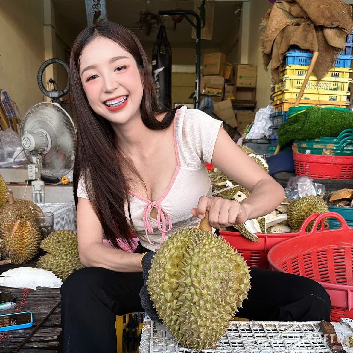 15盤點14位超火辣東南亞美女！巨乳與天使臉孔都讓人難以抗拒