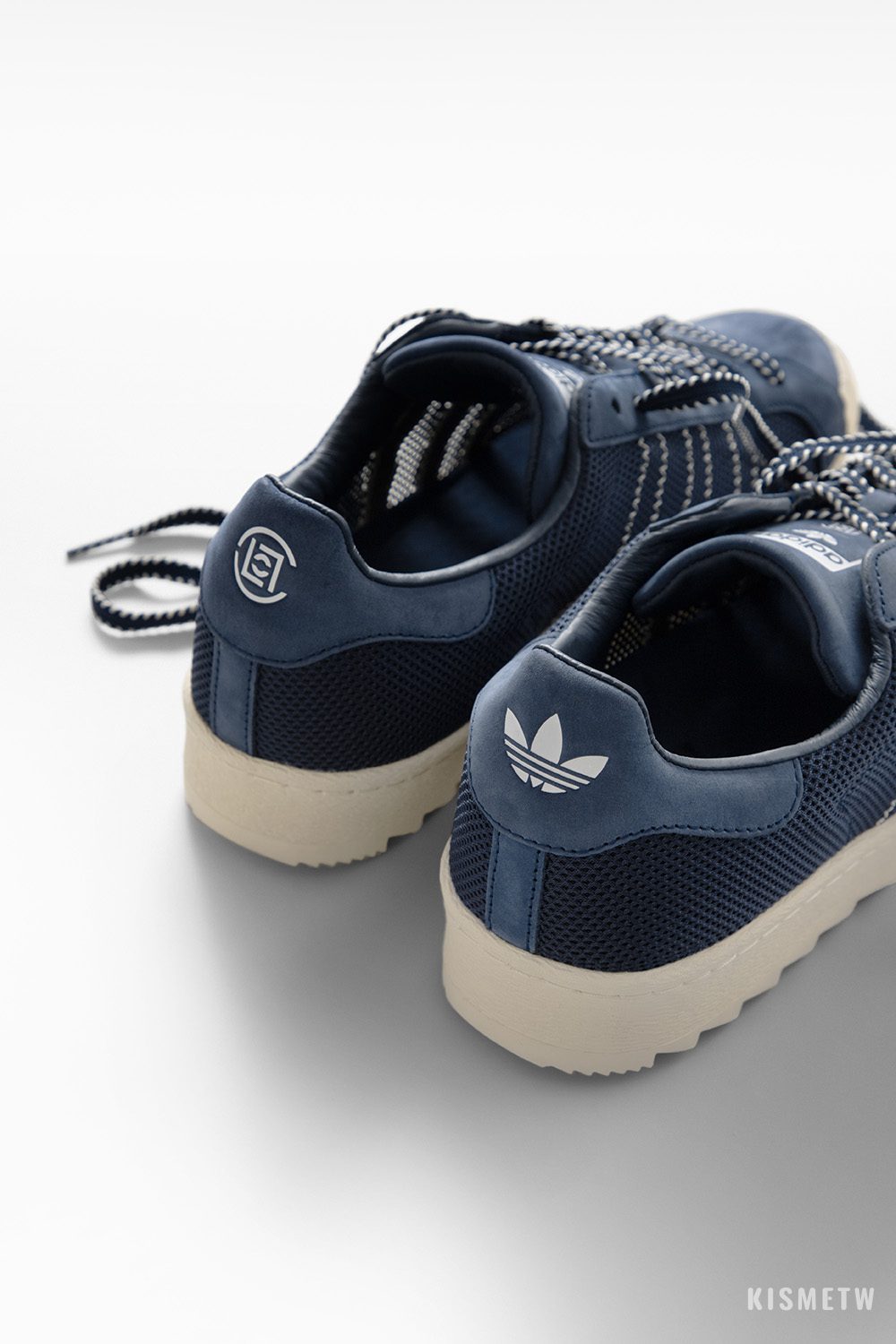 極致藍韻魅力：CLOT 與 Adidas Originals 共創時尚新篇2