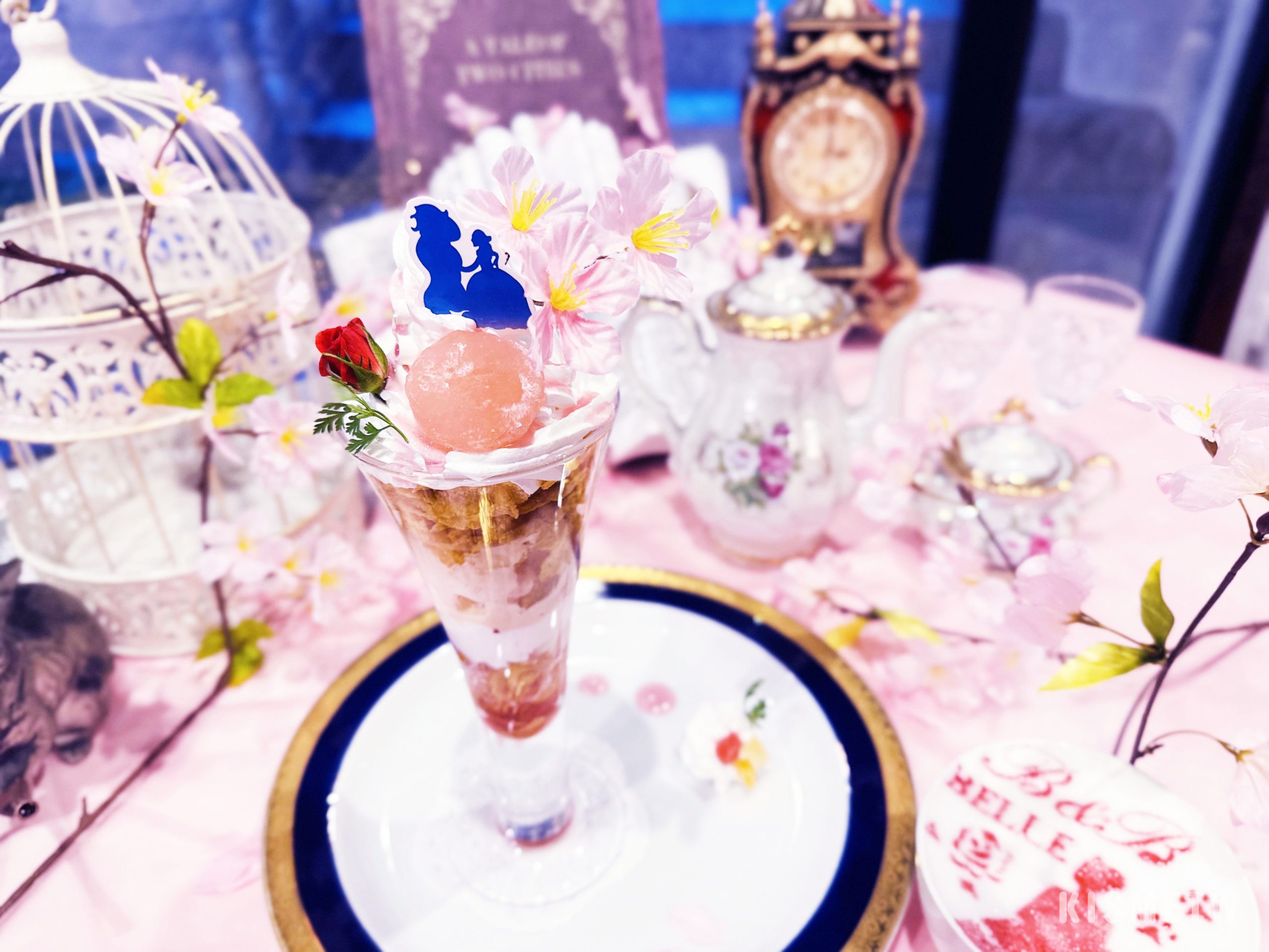 橫濱櫻花甜點祭！美女與野獸咖啡廳推出春季限定超夢幻甜品 3 scaled