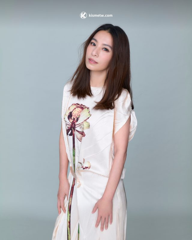 田馥甄全新單曲〈一二三〉4月18日全球上線，融合知更與陳建騏聯手打造的「田調音樂陣容」，描繪人生輕盈旅程。搭配即將展開的野地巡演，引發歌迷熱烈關注，從直覺出發唱出溫柔與堅定，傳遞珍惜當下的音樂訊息。

