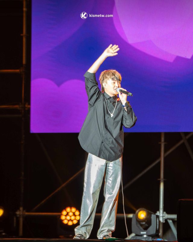 群星齊聚台東銀髮嘉年華｜羅時豐、許富凱、李千娜熱唱嗨翻千人4