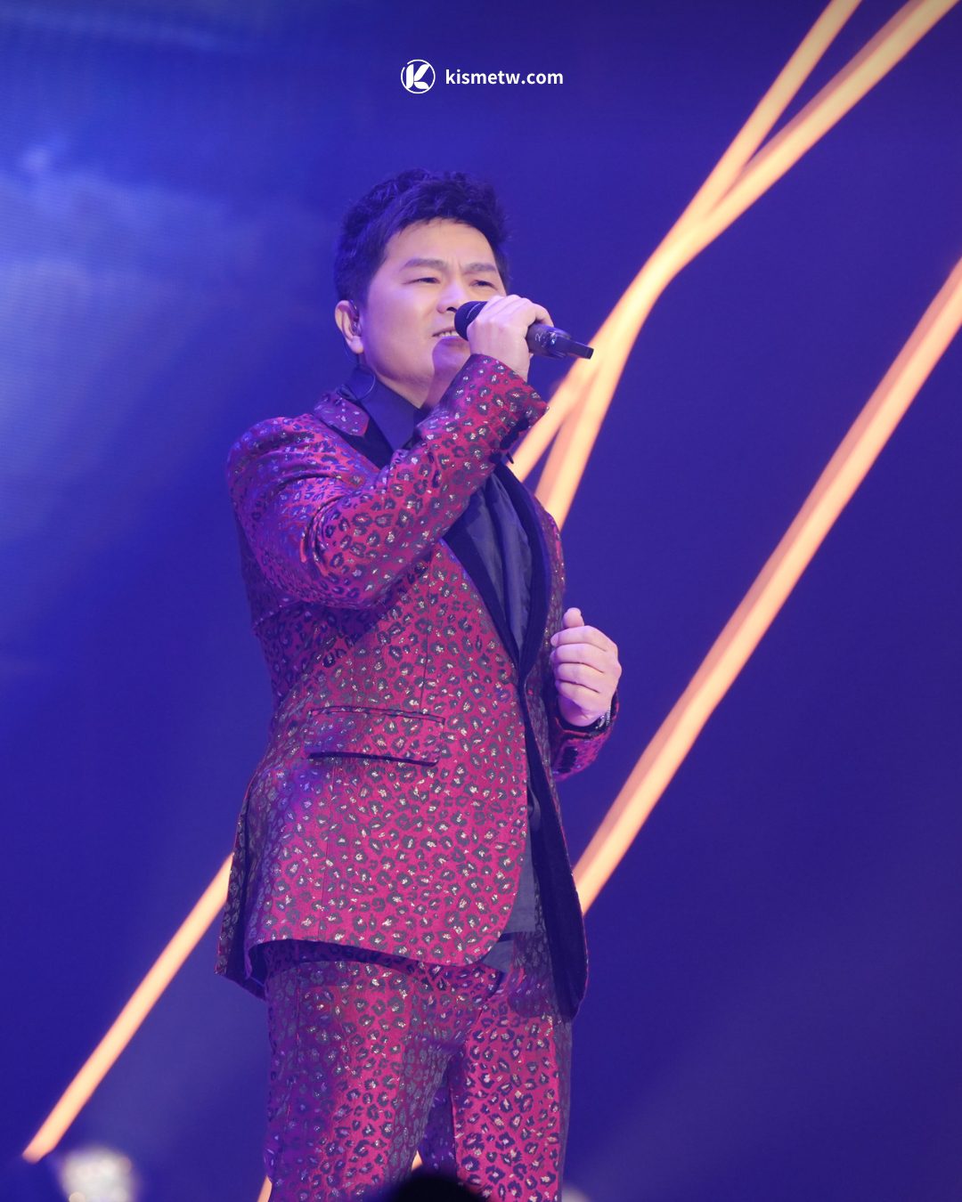 AI重現傳奇時刻！豬哥亮跨時空「現身」藍寶石舞台勾起全民回憶殺 (9)