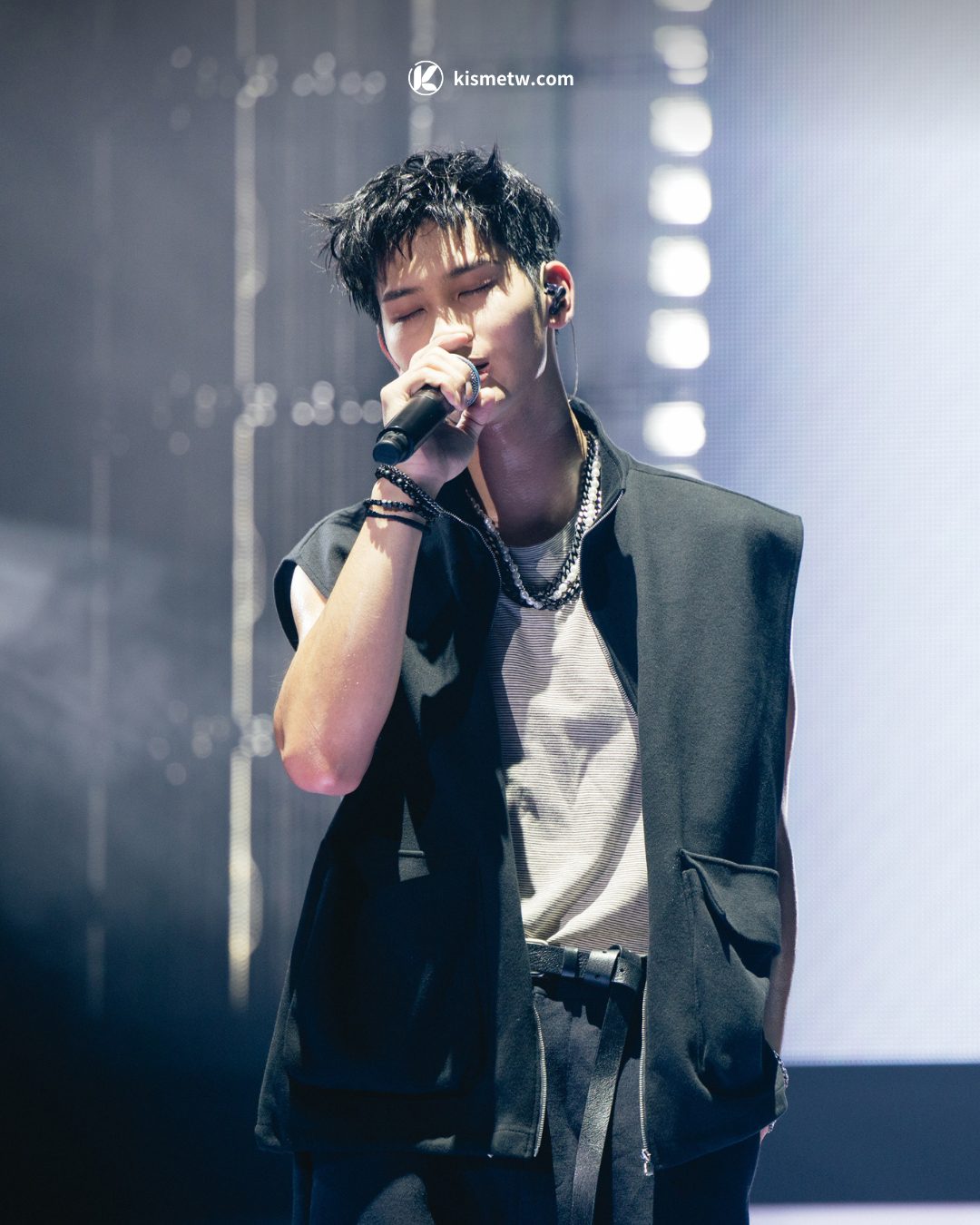 FEniX首場演唱會震撼TICC｜升降天幕豪華舞台全場感動淚崩 (8)