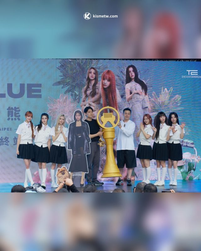 GENBLUE 幻藍小熊韓風席捲信義街頭 性感預告紅毯秀、熱舞〈COCOCO〉震撼回歸 9 GENBLUE 幻藍小熊韓風席捲信義街頭 性感預告紅毯秀、熱舞〈COCOCO〉震撼回歸3