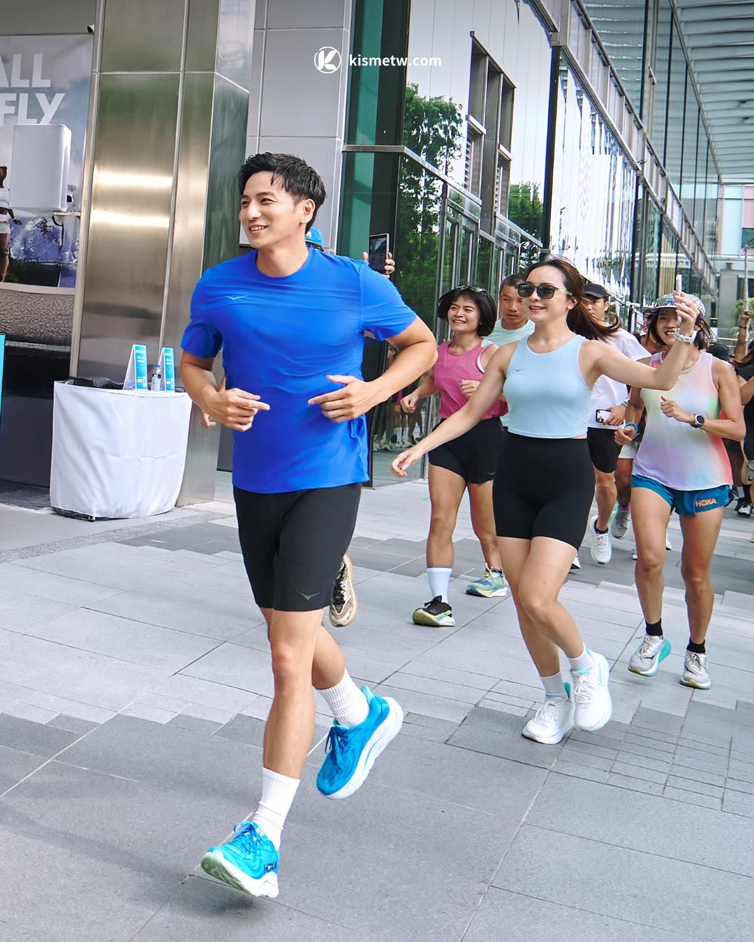 HOKA 插旗台北大巨蛋商圈｜遠東 Garden City 門市打造全台最大專業跑鞋聖地3