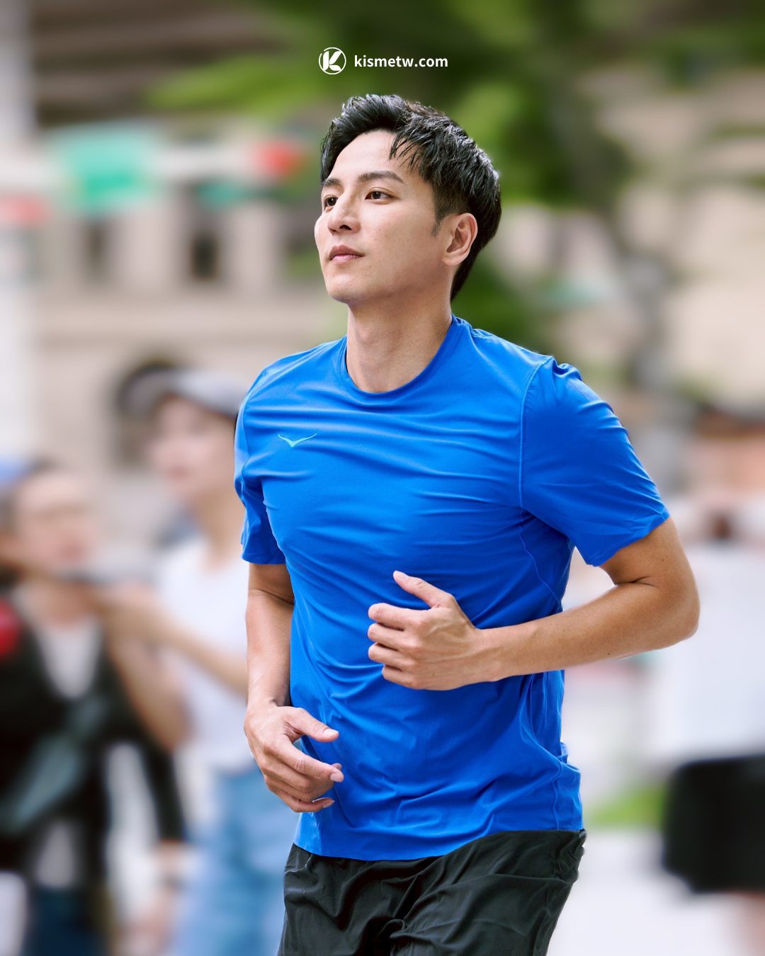 HOKA 插旗台北大巨蛋商圈｜遠東 Garden City 門市打造全台最大專業跑鞋聖地4