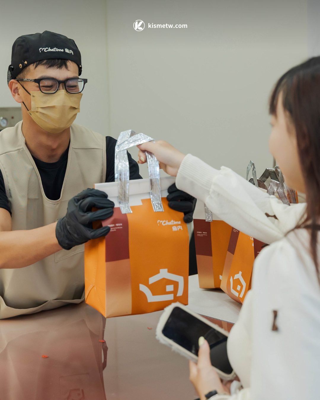 日出茶太烏內概念店登場 香氣系奶茶引爆 Y2K 潮流美學2