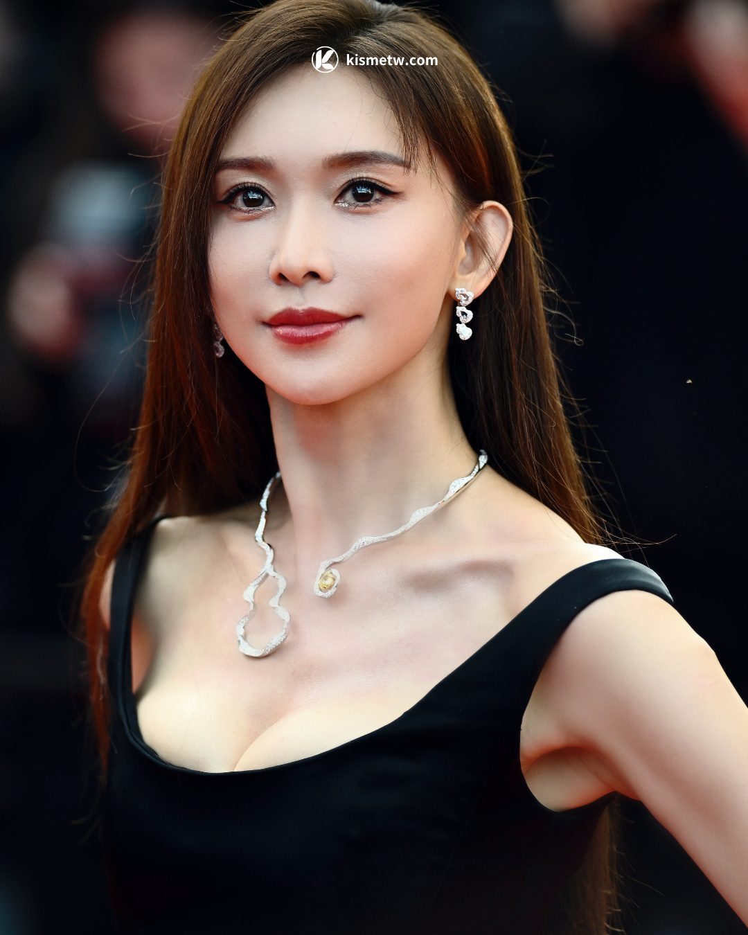 林志玲坎城紅毯絕美現身 Qeelin 珠寶演繹東方優雅新詩篇4