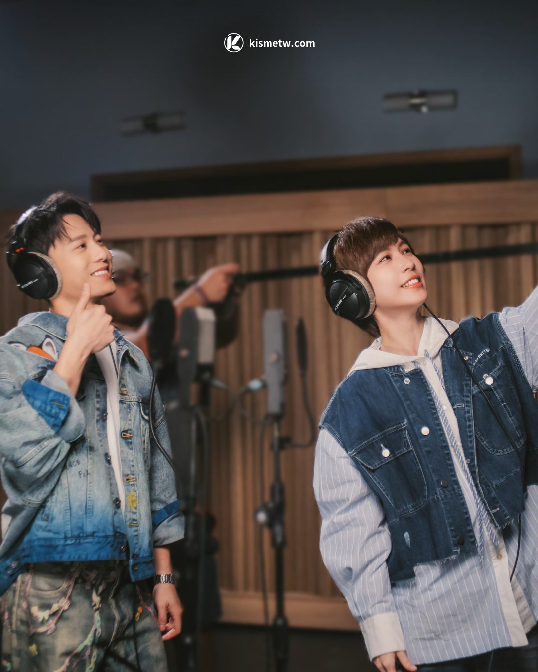 魏嘉瑩邀韋禮安合唱〈我不配快樂〉｜療癒系創作曲觸動自我陰影 (4)