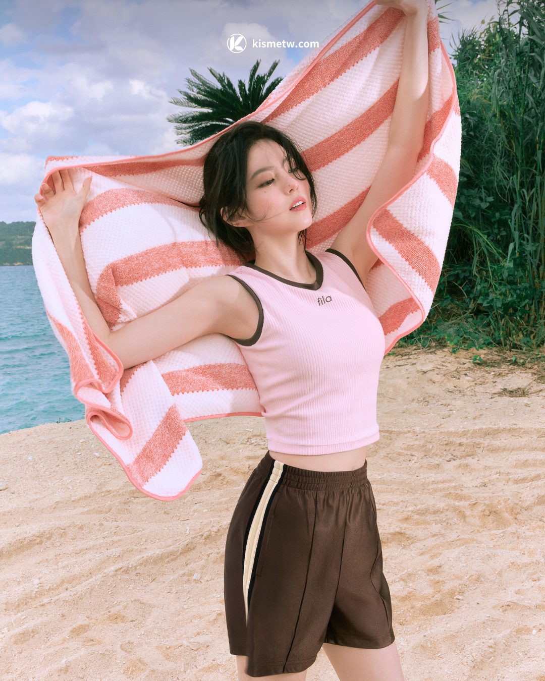 FILA 涼鞋熱潮再起：韓韶禧引領韓系穿搭革命，今夏必備三大鞋款解析3