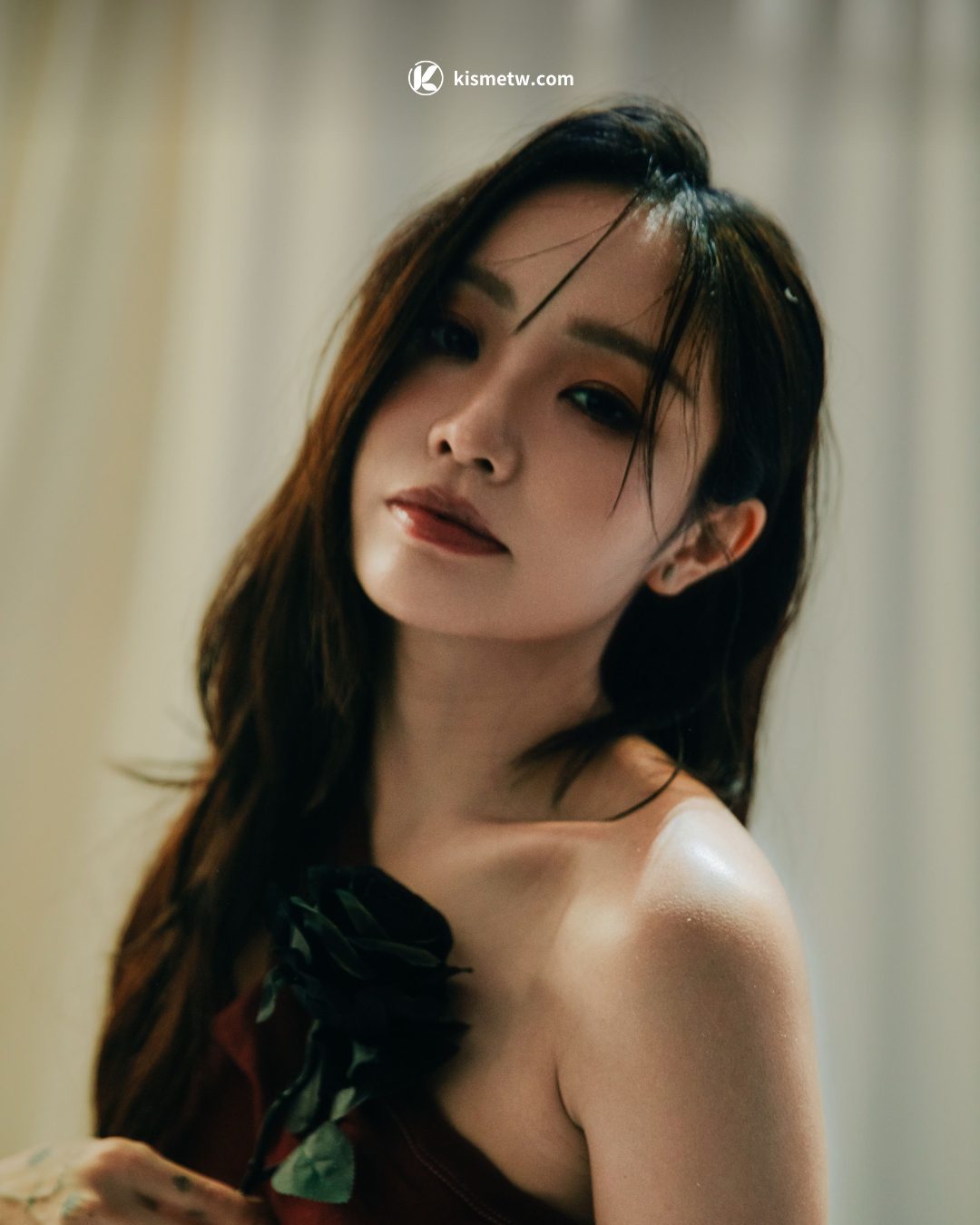 Kimberley 陳芳語〈侵愛的〉黑暗系情歌揭露情感禁區｜冷酷愛意與瘋狂交錯的聲音陷阱2