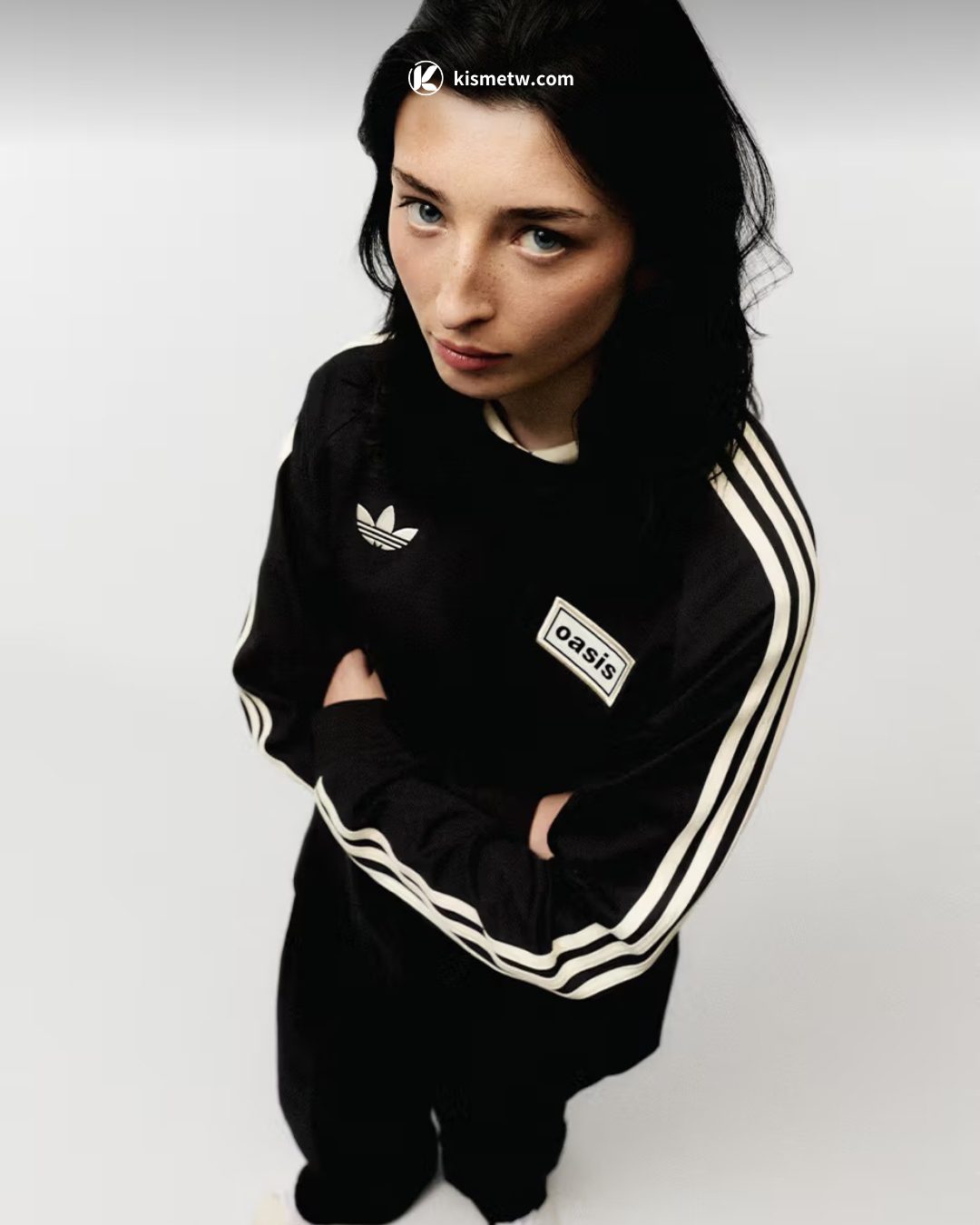 adidas 攜手 Oasis 打造 26 款經典復刻單品 Live ‘25 系列向 90 年代音樂與街頭文化致敬3