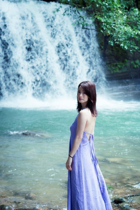 上戶彩相隔15年推出全新寫真集《Midday Reverie》｜台灣取景真實呈現私下日常3