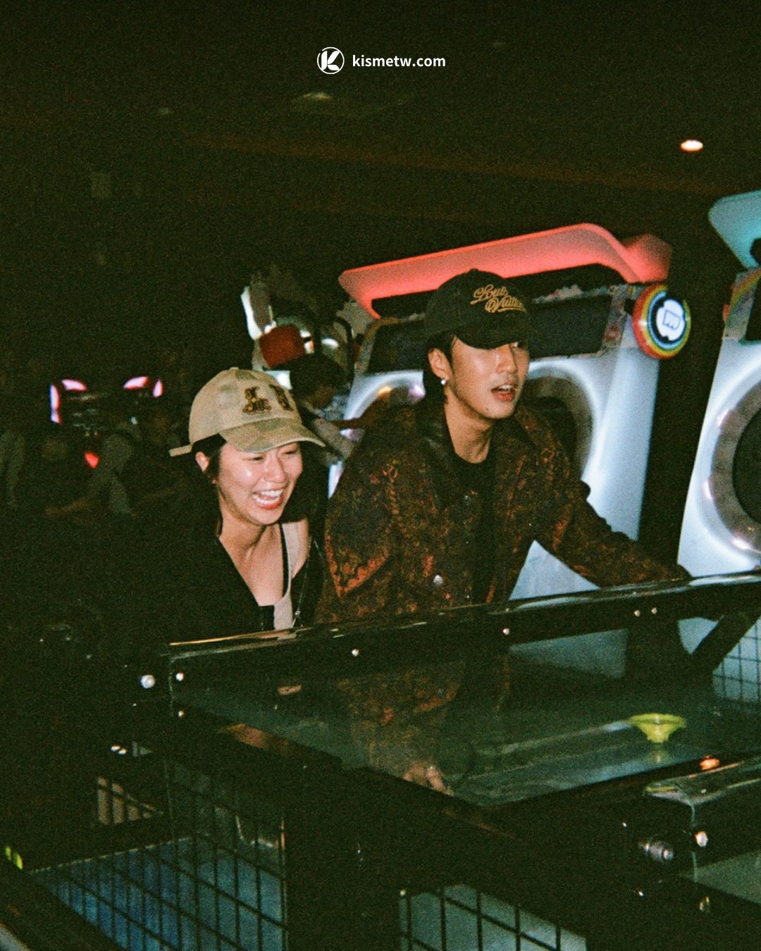 婁峻碩焦凡凡首度甜蜜對唱〈Make Sense〉，九年愛情濃縮成婚姻情歌紀實 (8)