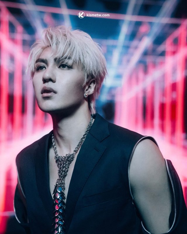 薛恩首張個人 EP《LEVEL UP》登場 AI 虛擬棚打造視覺奇蹟 MV4
