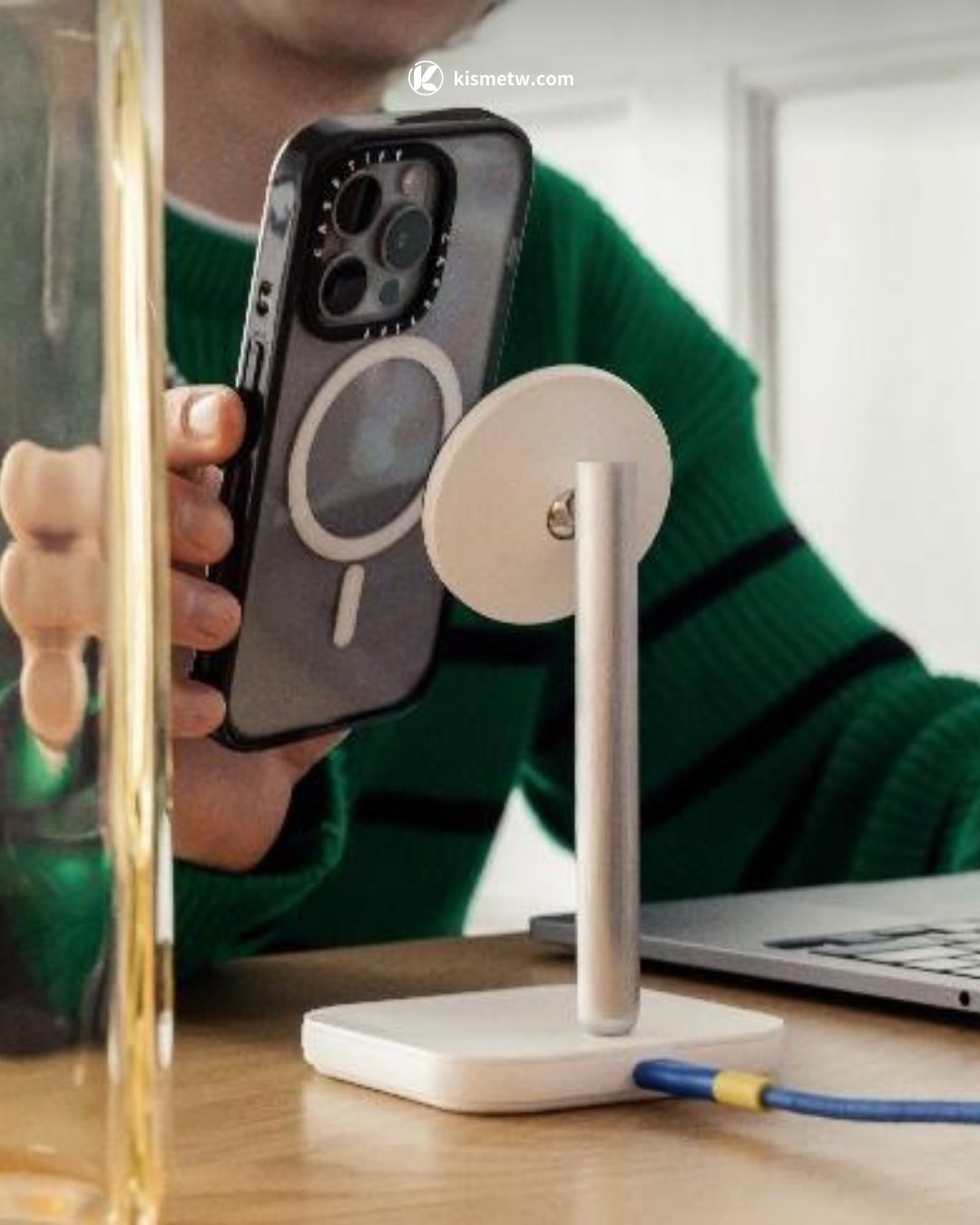 CASETiFY 推出PowerThru™極輕薄MagSafe行動電源，音樂祭零斷電最佳充電選擇 (2)