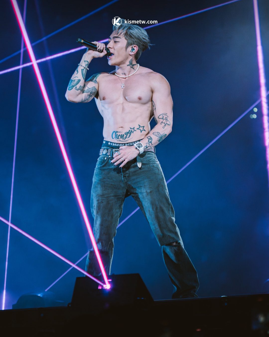 Tyson Yoshi 熱力攻占啟德體藝館 反派英雄式演出點燃三萬人朝聖熱潮2