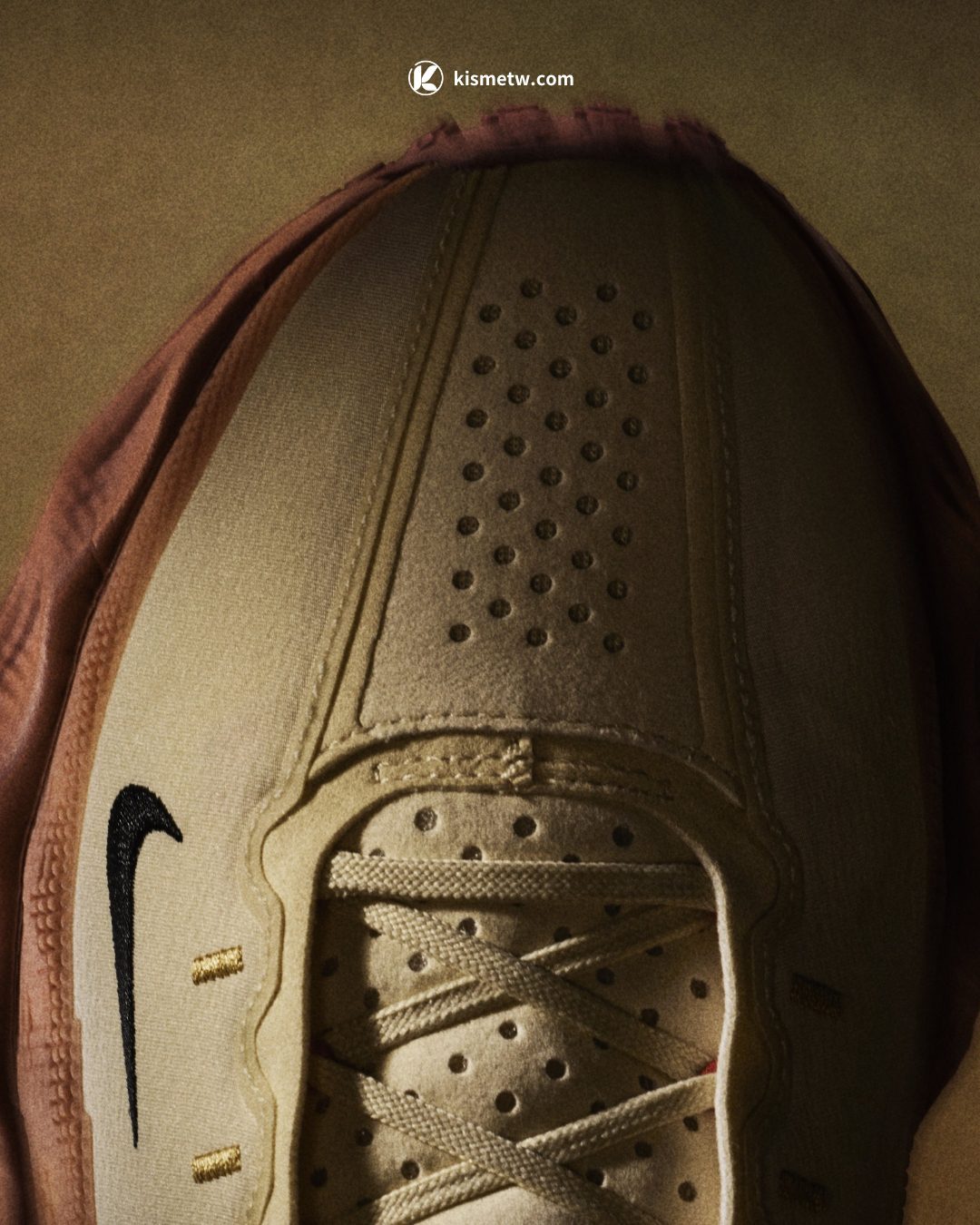 突破城市迷障的未來鞋履 Nike Ava Rover 展現機能與風格雙重革新4