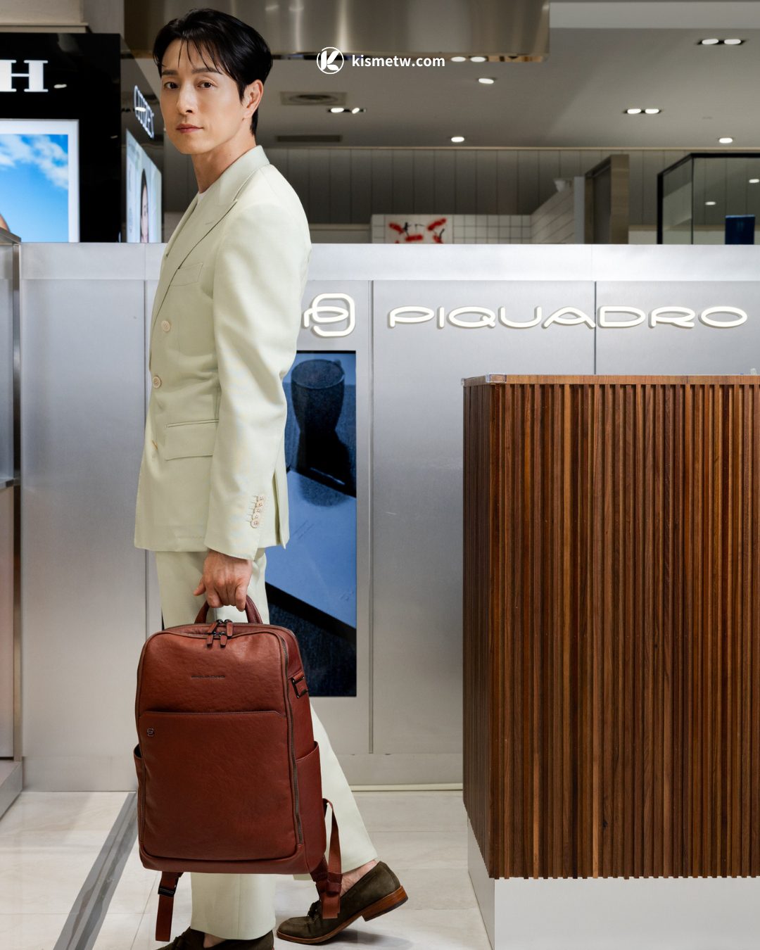 鄭星一詮釋現代紳士新樣貌 PIQUADRO 台北復興館新櫃正式登場2