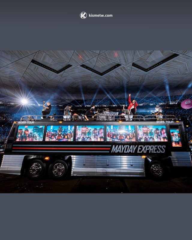 五月天北京鳥巢邀汪蘇瀧聯手，回到《難哄》青春戀曲時刻7