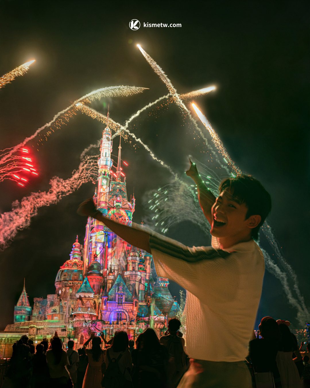 林柏宏沉浸香港迪士尼20周年盛典｜三天兩夜夢幻派對全攻略公開2