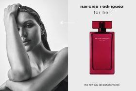 Angelina Kendall演繹Narciso Rodriguez《for her Eau de Parfum Intense》全新形象廣告