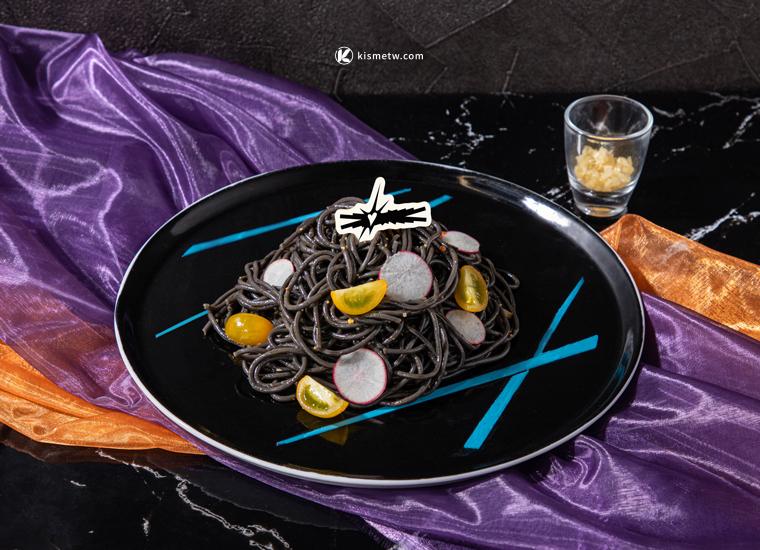 LE SSERAFIM快閃咖啡店登場｜EASY CRAZY HOT期間限定餐點與限定周邊全面公開7