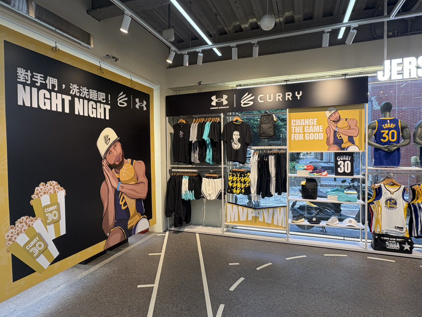 UA Curry Brand聯手NBA Flagship Store Taipei｜Curry Week限定專區引爆粉絲朝聖熱潮15