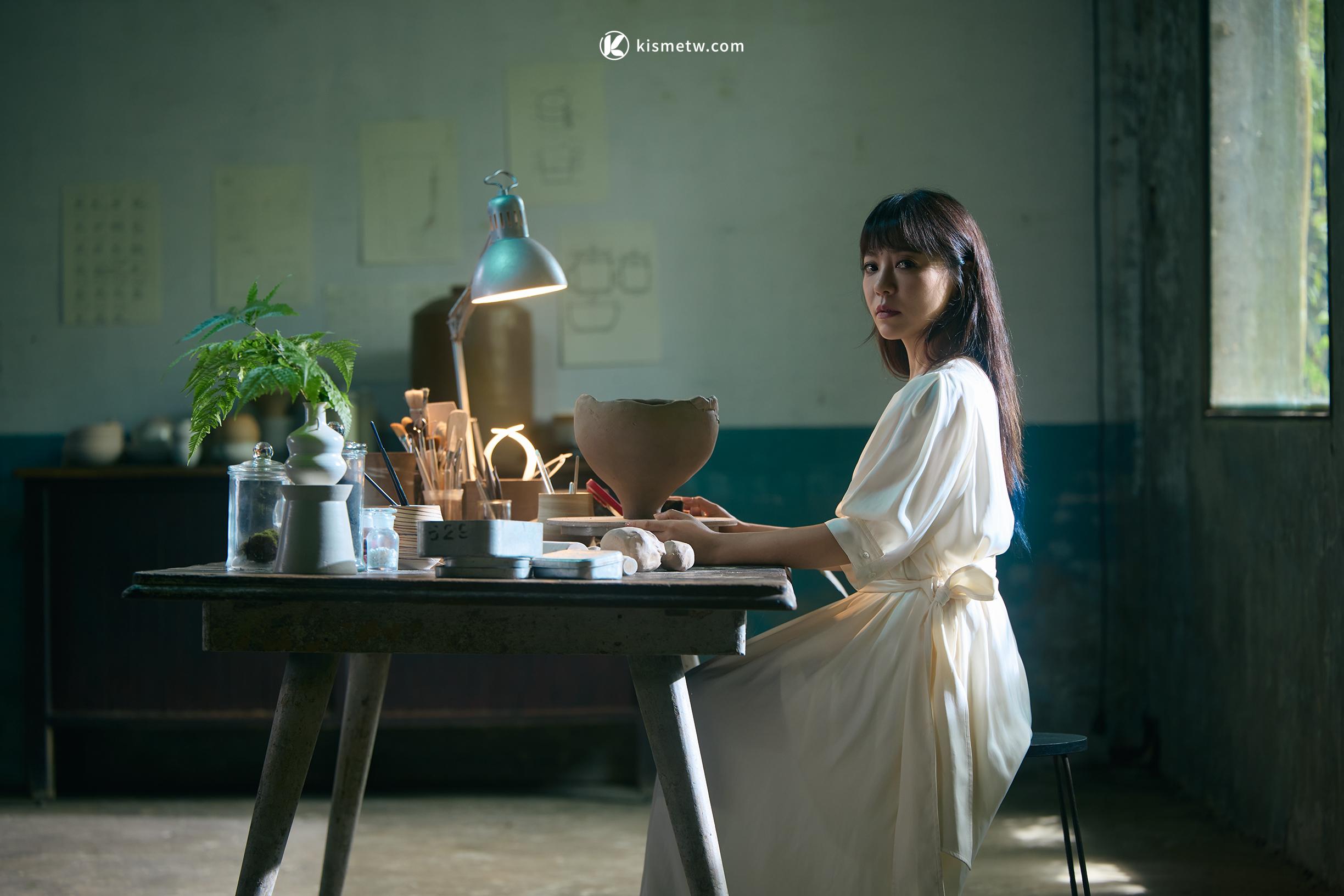 丁噹首度詭魅獻聲〈泥娃娃〉　化身「變鬼后」詮釋同名驚悚電影主題曲 (4)