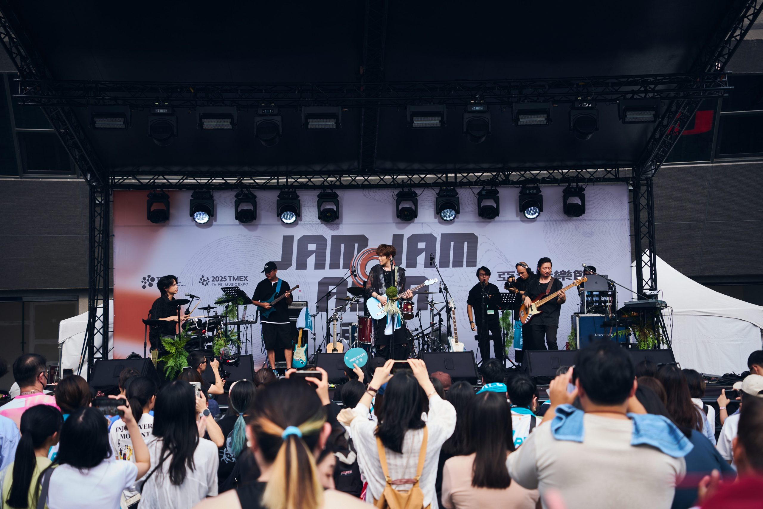 生命樹首登JAM JAM ASIA！陳謙文驚喜合唱重現松山跑道回憶 (2)