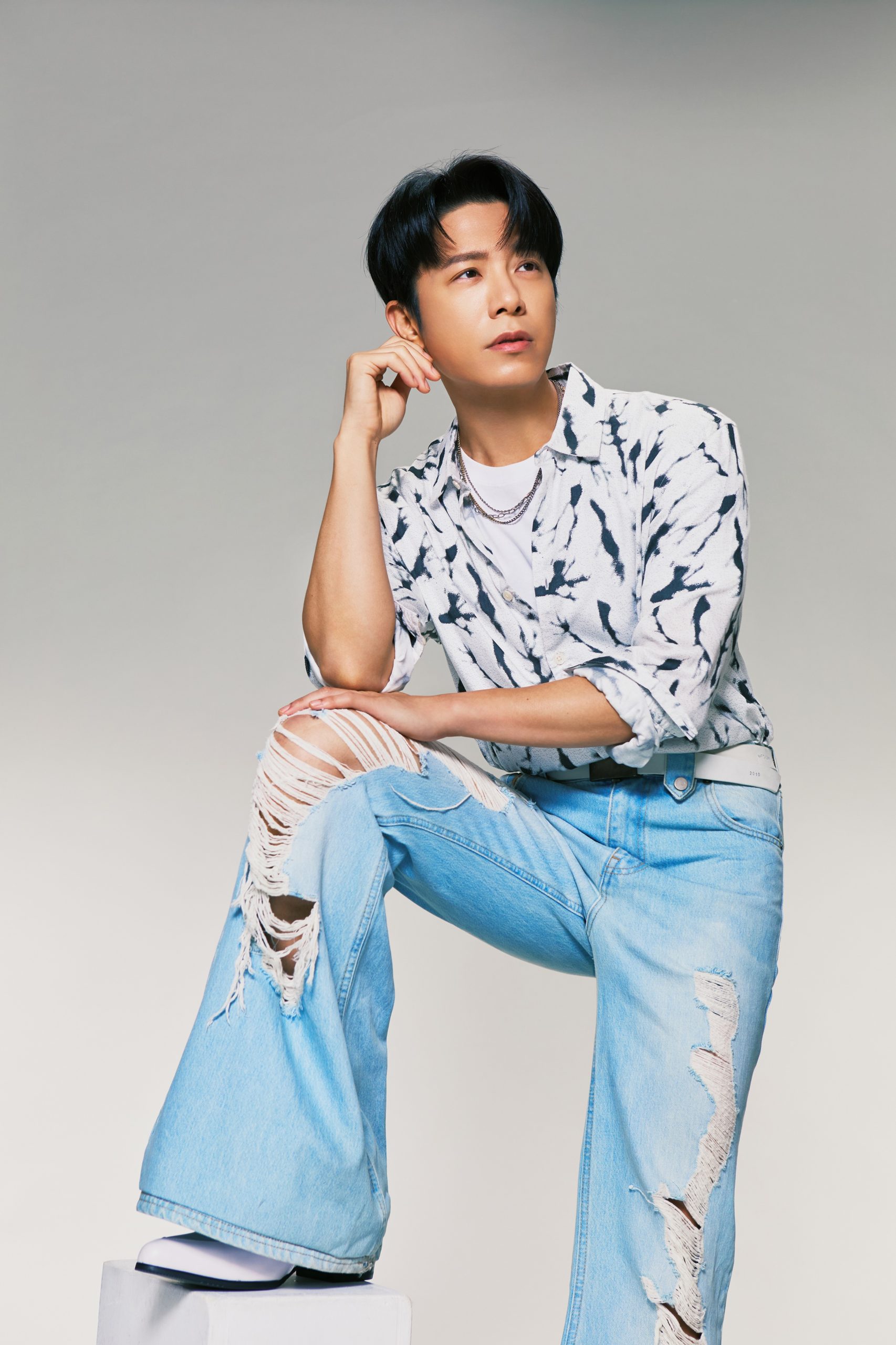 韋禮安EP《Love Wei Back Vol.1》｜迷因角色翻玩掀起新復古潮流2 scaled