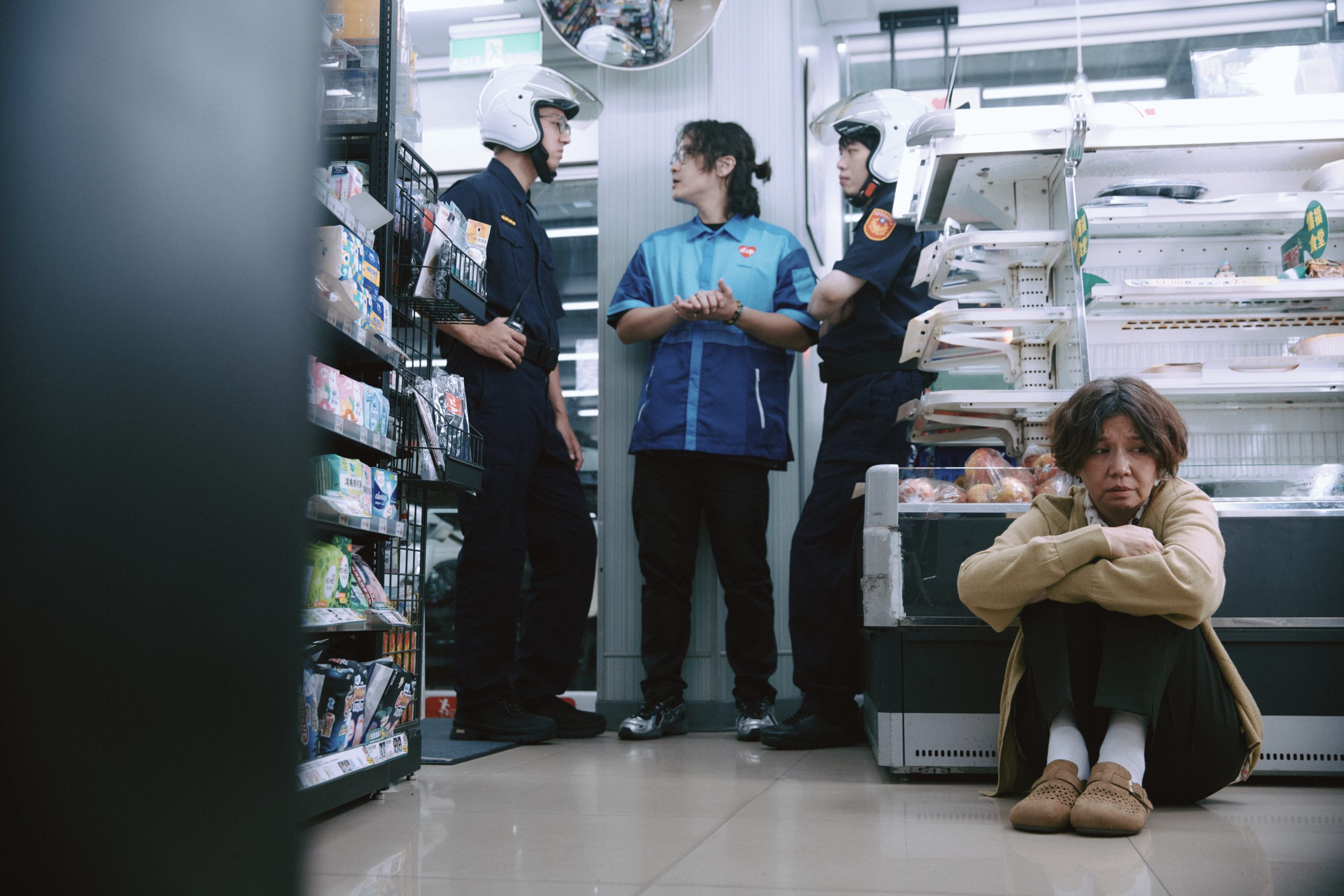 A Root同根生攜三金神隊友打造《不小心降臨了》　以文明病為題開啟奇幻人間音樂宇宙 (4)