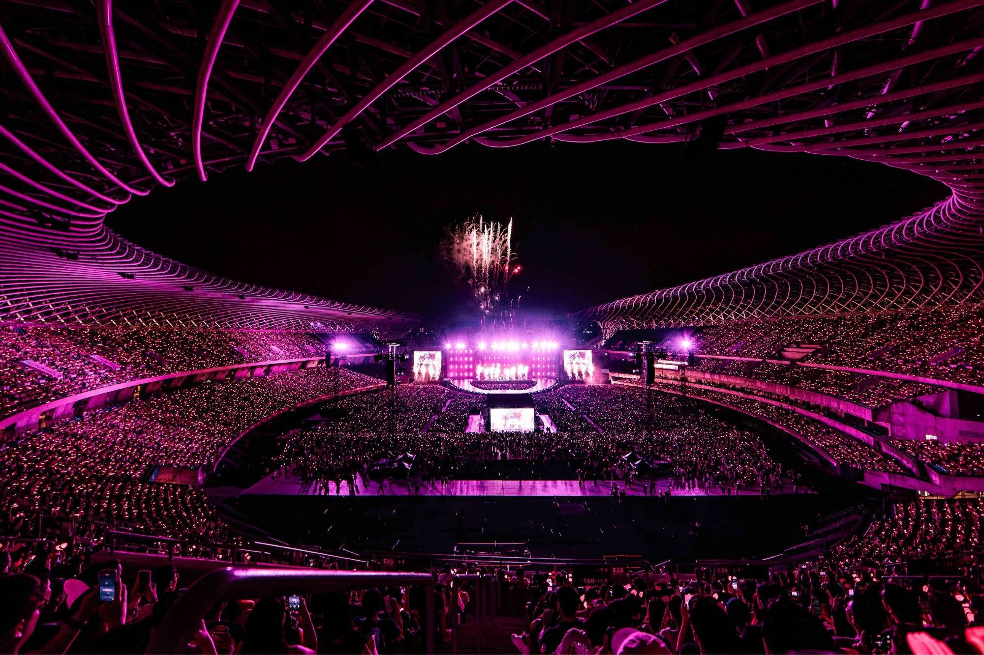 BLACKPINK 高雄世運雙日狂潮 《DEADLINE》世界巡演揭亞洲首站改寫五大紀錄