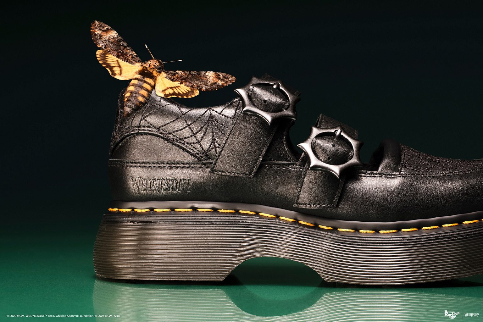 Dr. Martens X Wednesday第二波聯名，暗黑學院風全面進化　1460靴與瑪莉珍鞋詮釋致命哥德魅力 (4)
