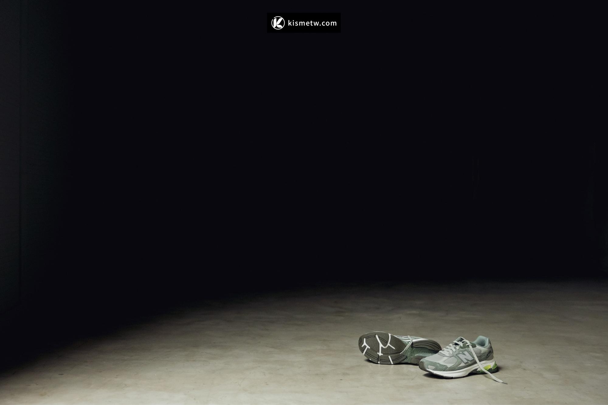 New Balance × WTAPS 聯名鞋款 2010 登場｜灰色基調搭配螢光綠細節演繹機能美學5