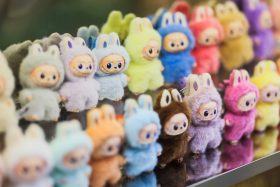 THE MONSTERS十週年奇幻巡展登台｜龍家昇筆下的LABUBU精靈宇宙在台北松山文創綻放