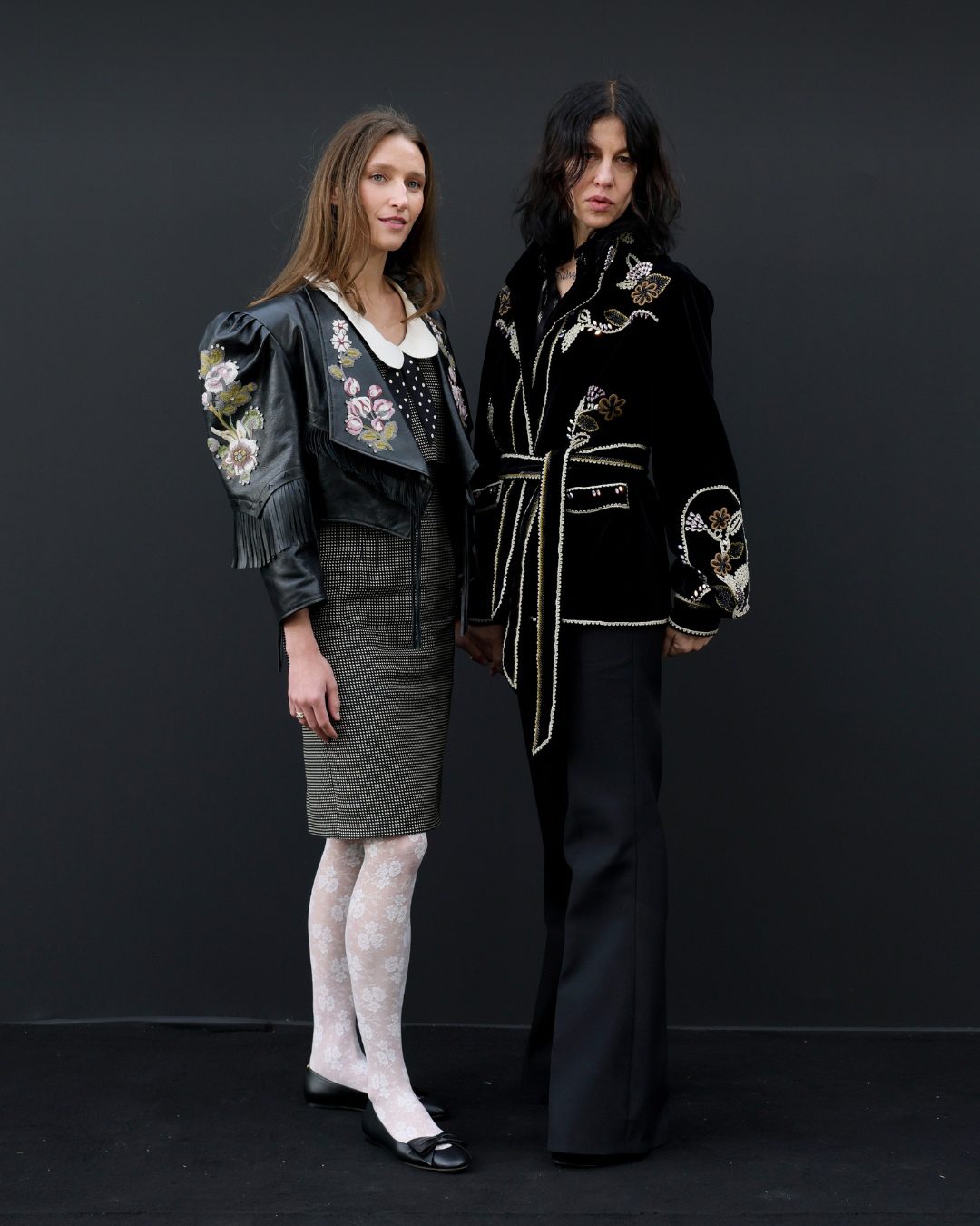 Valentino 2026春夏《Fireflies》系列時裝秀：Alessandro Michele 以黑暗為畫布描繪人性微光2