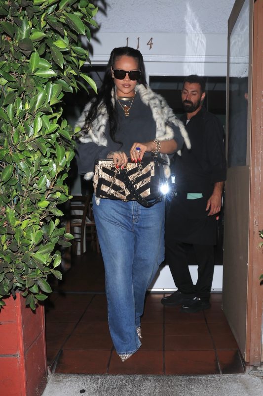 Valentino Panthea包驚艷登場：Alessandro Michele以豹頭設計重塑優雅與叛逆的時尚象徵56