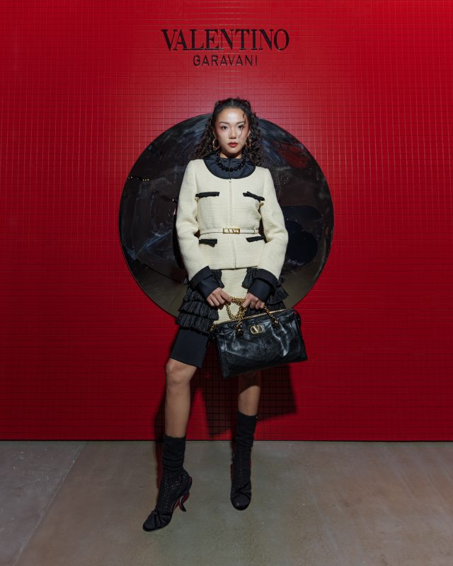 Valentino Panthea包驚艷登場：Alessandro Michele以豹頭設計重塑優雅與叛逆的時尚象徵75