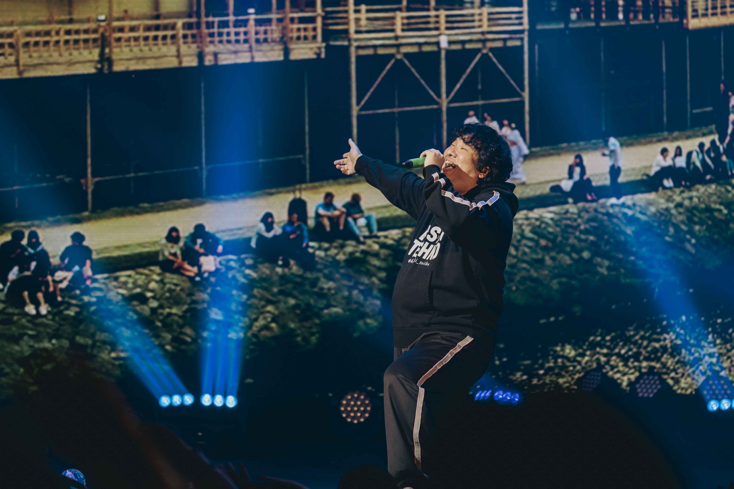 岡崎體育首度登台開唱｜「WORLD TOUR FINAL」台北Legacy限定專場引爆真摯笑淚共鳴7 scaled